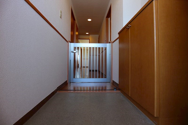 コモドパラッツォ ※別号室参考写真　ペットの逃げ出し防止の柵