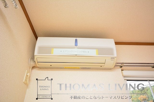 シャルマン横田 B棟 冷暖房機能付きエアコン