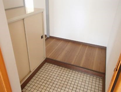 車屋第5ビル 玄関※別号室参考写真