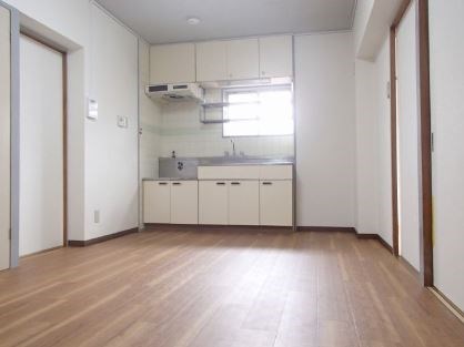 車屋第5ビル リビング※別号室参考写真
