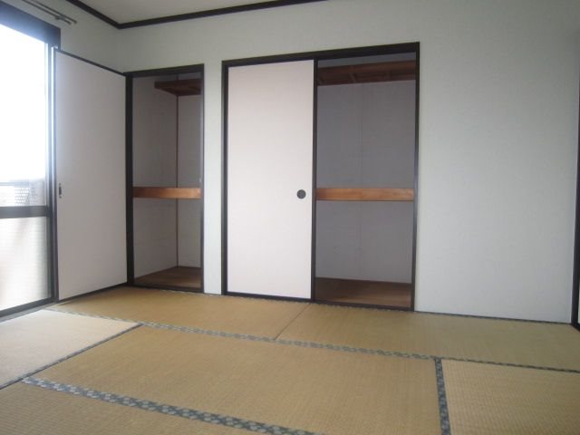 エクセルヴィラ 収納
