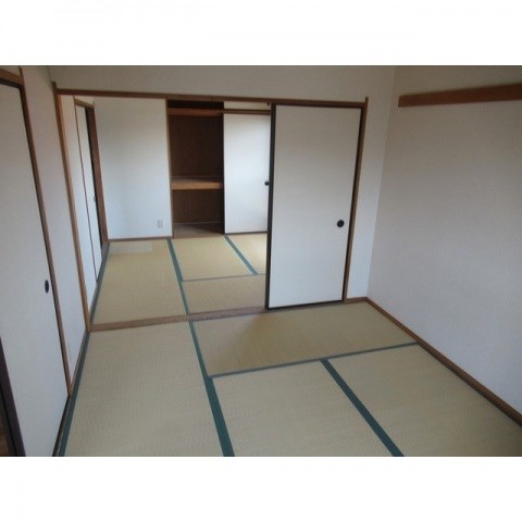 スカール賀茂 ベッドルーム