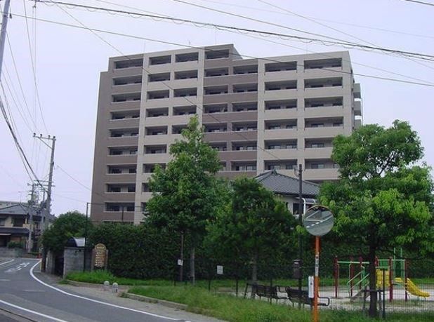 イーストフルハウス  外観