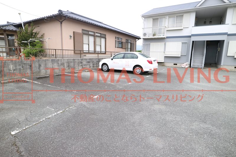 グリンアベニュー Ⅱ 駐車場