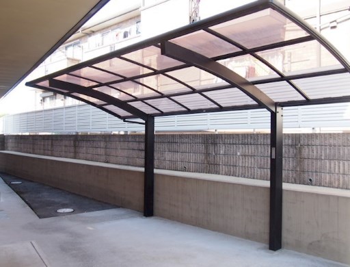 コンフォーレ梅山 駐輪場