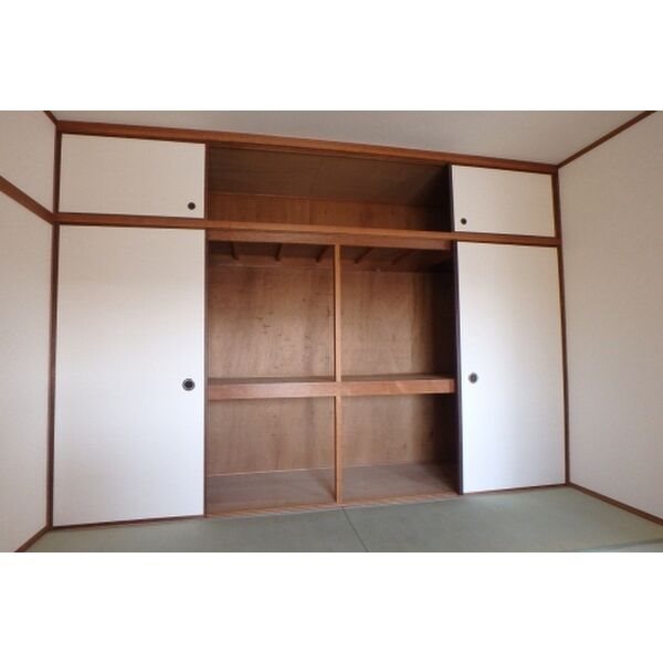 レジデンス宮原 収納　※別号室参考写真