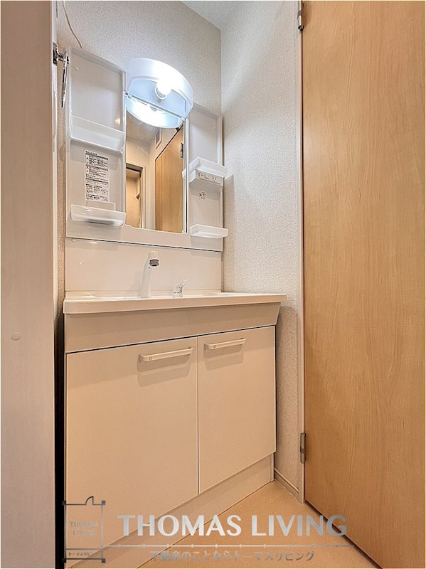 ラスティングハーモニー B棟 洗面台御座いますよ。