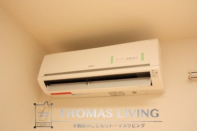 サニーコート川島 B 冷暖房機能付きエアコン