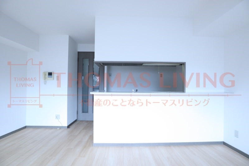 ロマネスク春日弥生 リビング　※別号室参考写真