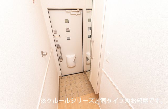 ソレイユ・ド・コリーヌ 玄関