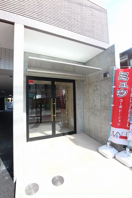 ウインステージ箱崎 エントランス