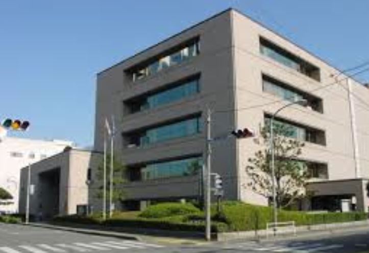 ウインステージ箱崎 福岡県立図書館