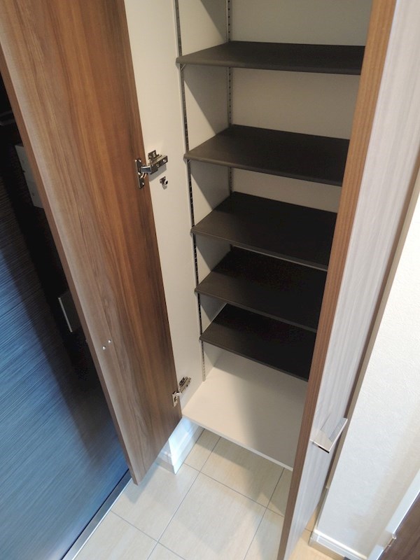 エンクレスト舞鶴Ⅱ ※別号室の参考写真です。