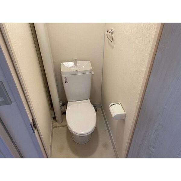 長沼ビル トイレ　※別号室参考写真
