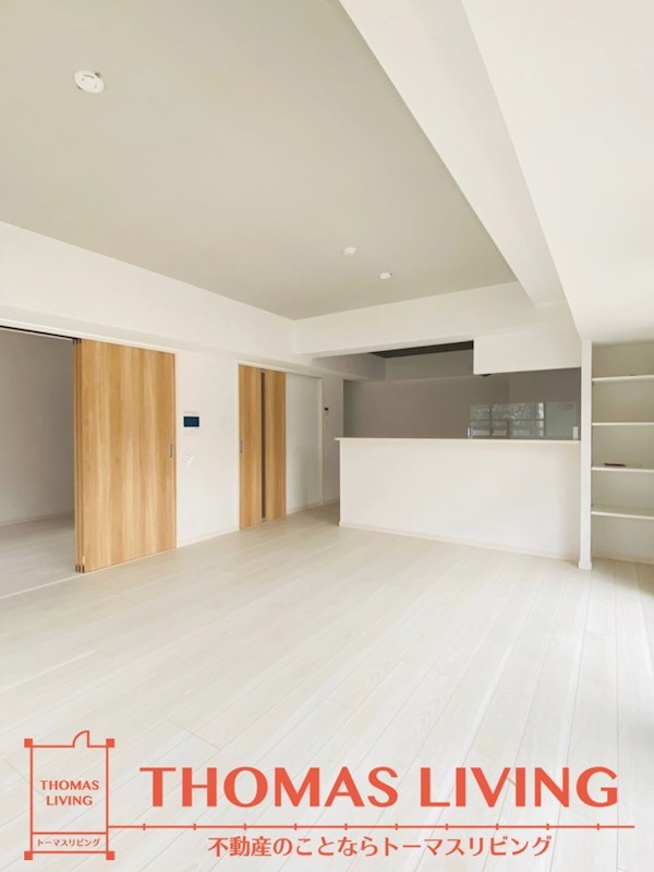 AZUR日吉町 リビング