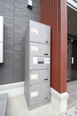D-room那の川 宅配ボックス