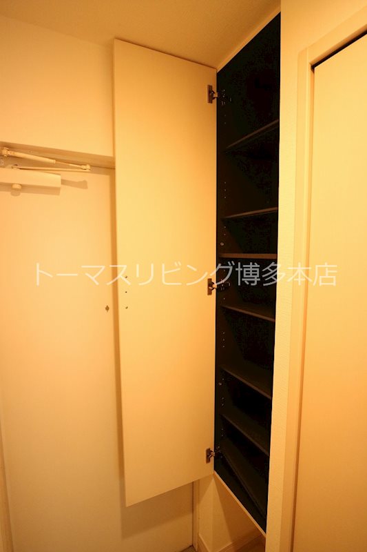 アイセレブ天神東 ※別号室参考写真