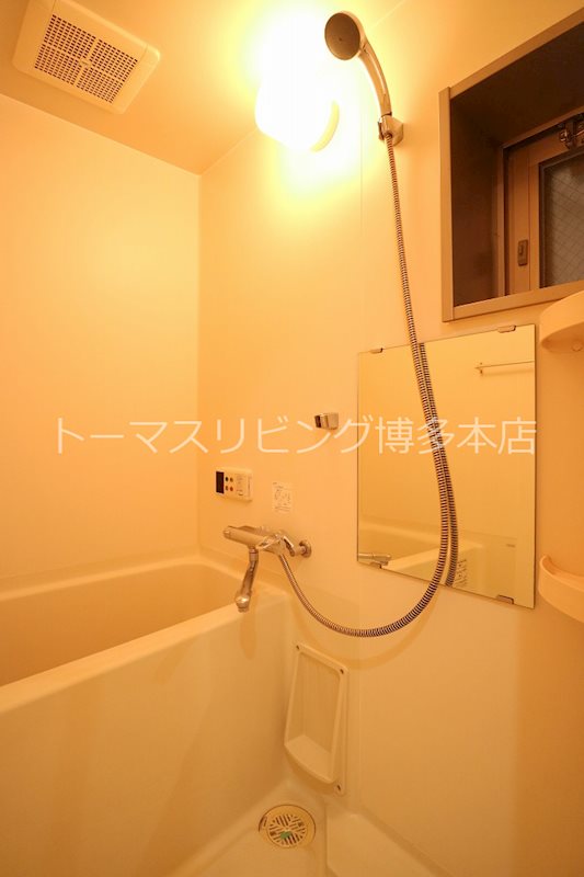 アイセレブ天神東 ※別号室参考写真