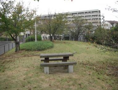グランアミティエ 空港前東緑地