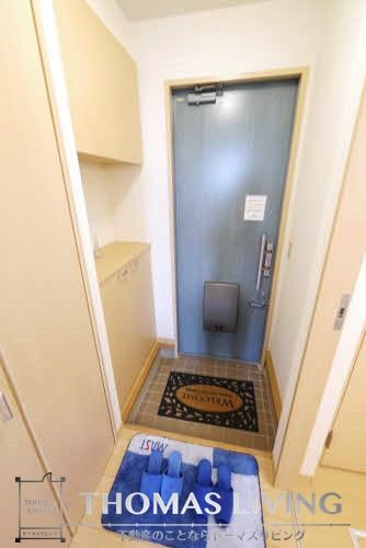アベニール A棟 玄関