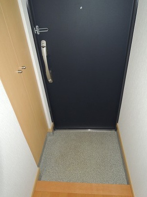 リバティ神屋 玄関※別号室の参考写真になります。