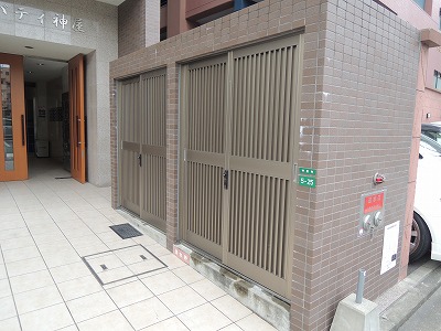 リバティ神屋 敷地内ゴミ置き場