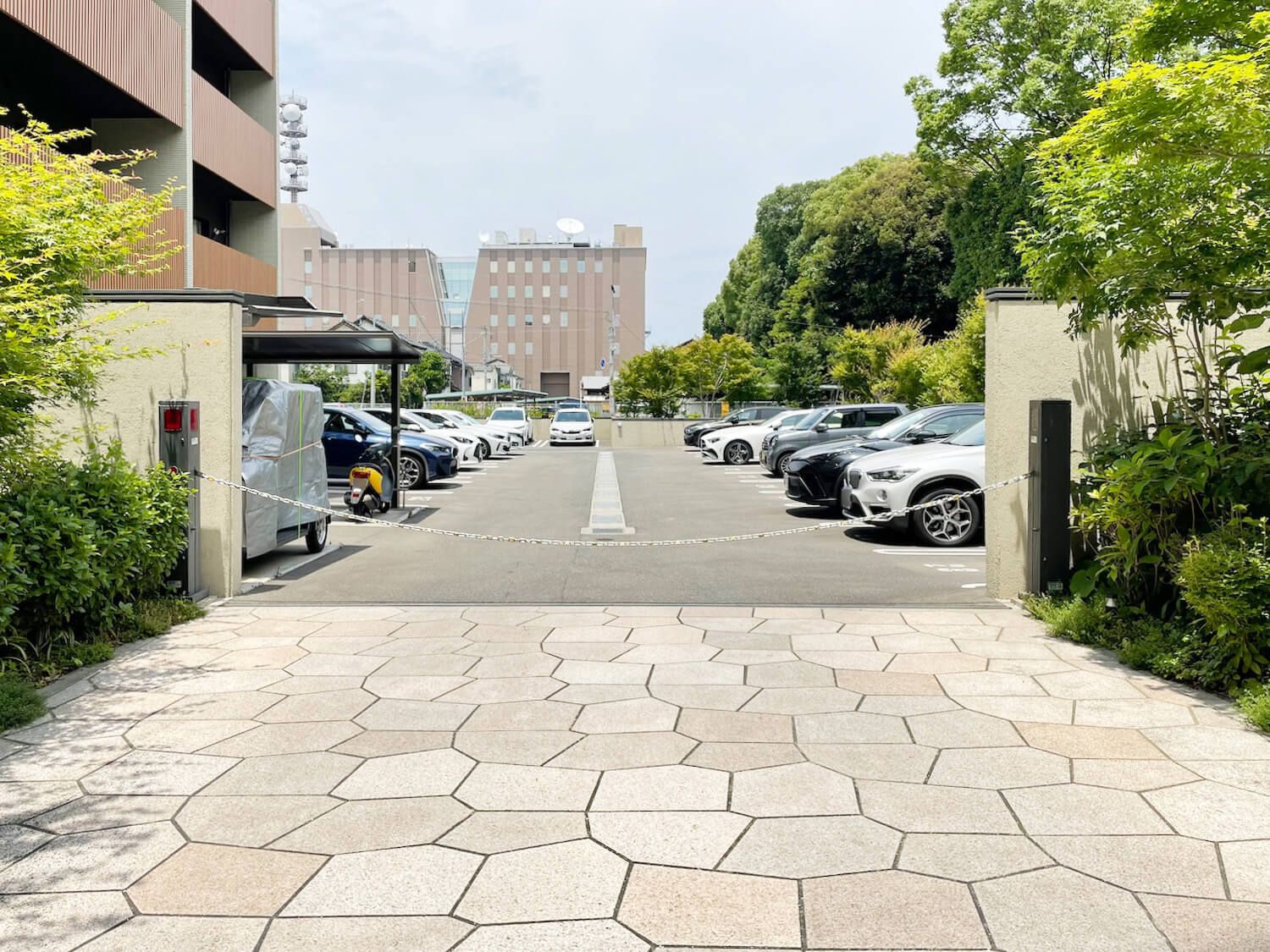 RJRプレシア六本松 駐車場