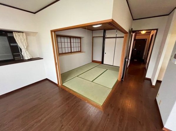 サンジュール・ステーション貝塚 その他