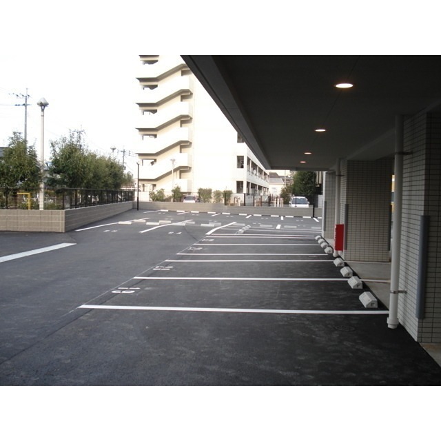 アプリークス百道浜 駐車場