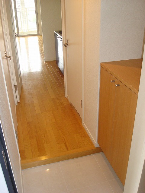 エンクレスト渡辺通南 ※別号室の参考写真です。
