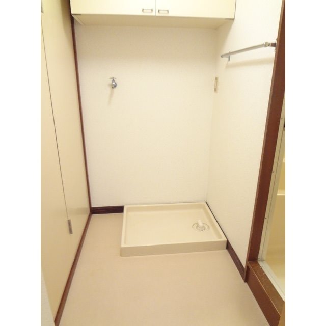オリエンタルハイツ 洗濯機置き場　※別号室参考写真