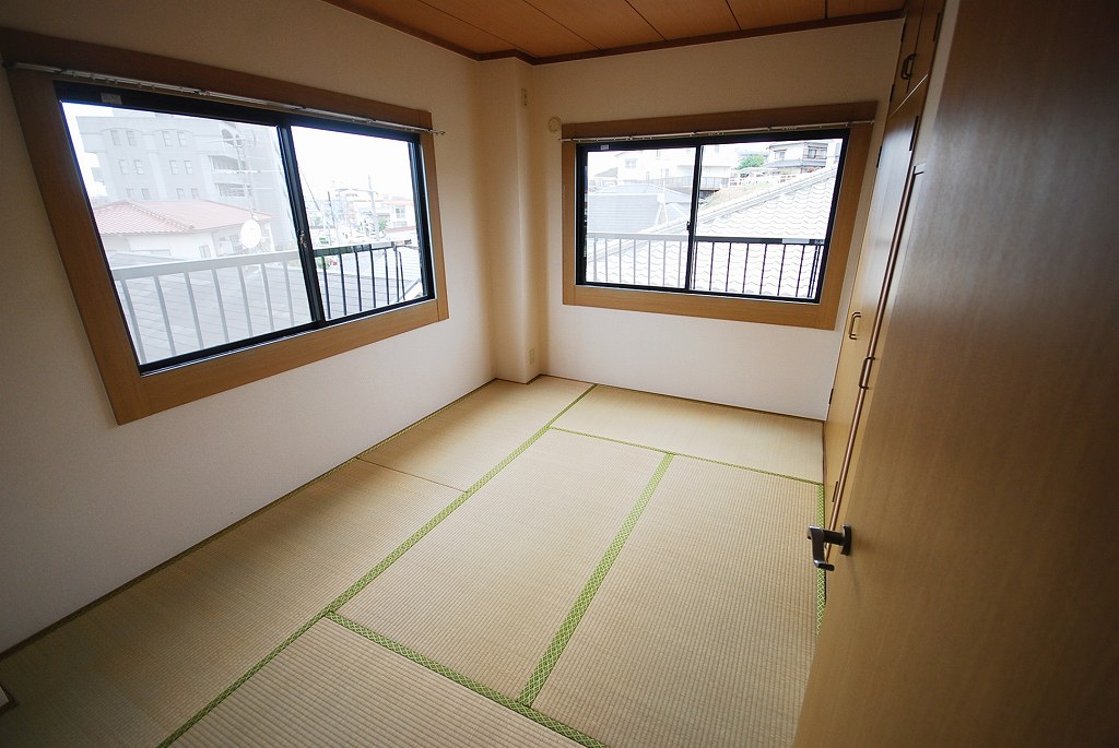 グランディール春日 和室　※別号室参考写真