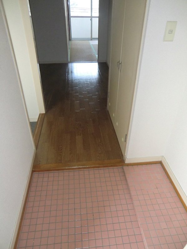 陶山ハイツ 玄関