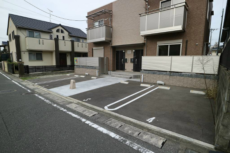 ボヌール春日原Ⅲ 敷地内駐車場