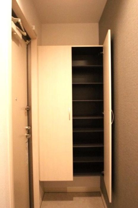 D-room瓦田 玄関　※別号室参考写真
