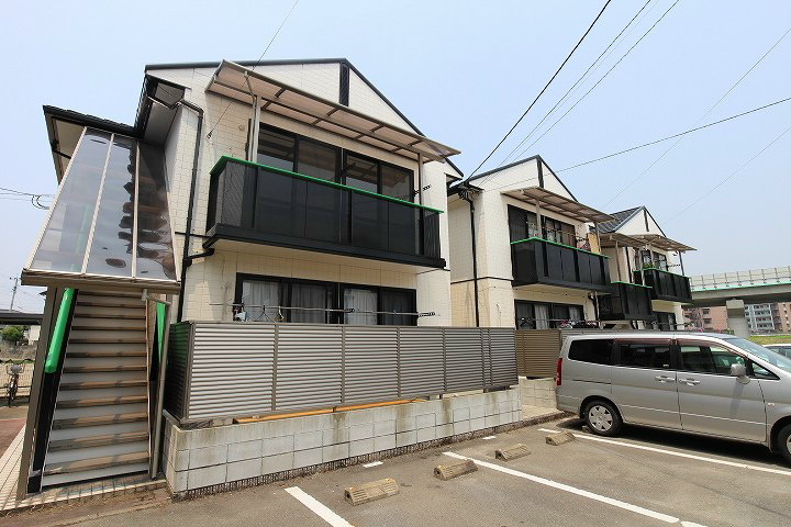 サニーコートムロマチ 外観