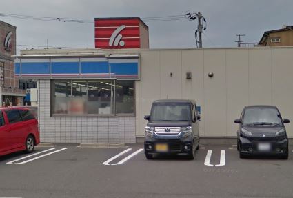 内山神岳ビル ﾛｰｿﾝ 小倉宇佐町店