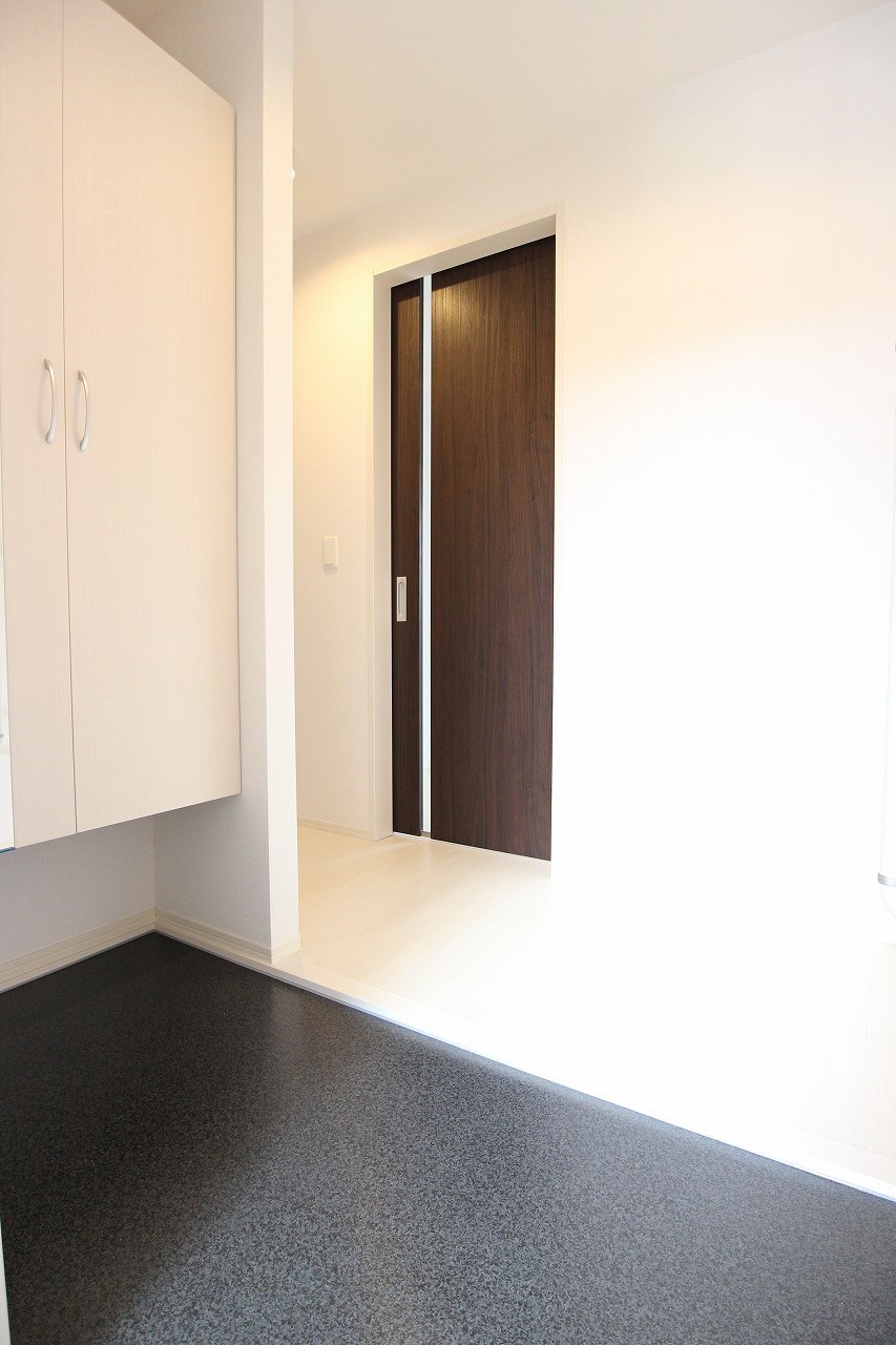 D-room白銀 同タイプ別物件となりますので、ご参照下さい。