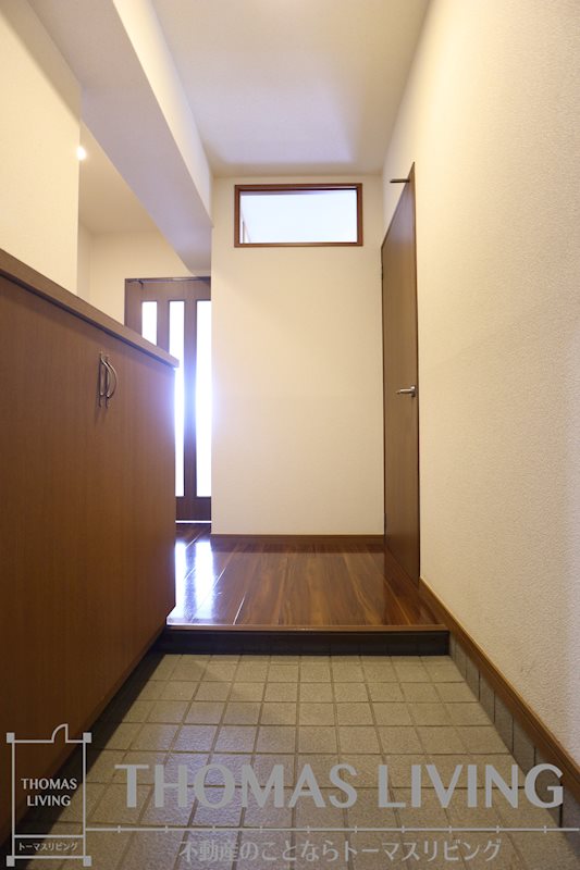 ニシキグレイス浅野   玄関