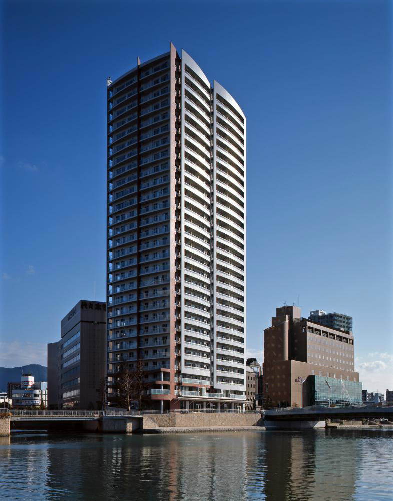 KOKURA TOWER みんなの憧れ ”タワーマンション” です。