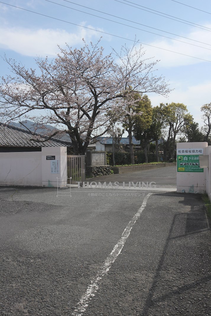 パープルシャイン蒲生 北九州市立南丘小学校