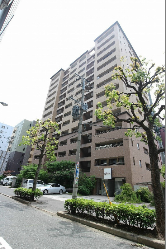 分譲ならではの重厚感のある外観