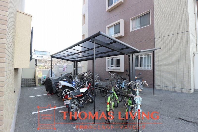 エクセレント本城 駐輪場