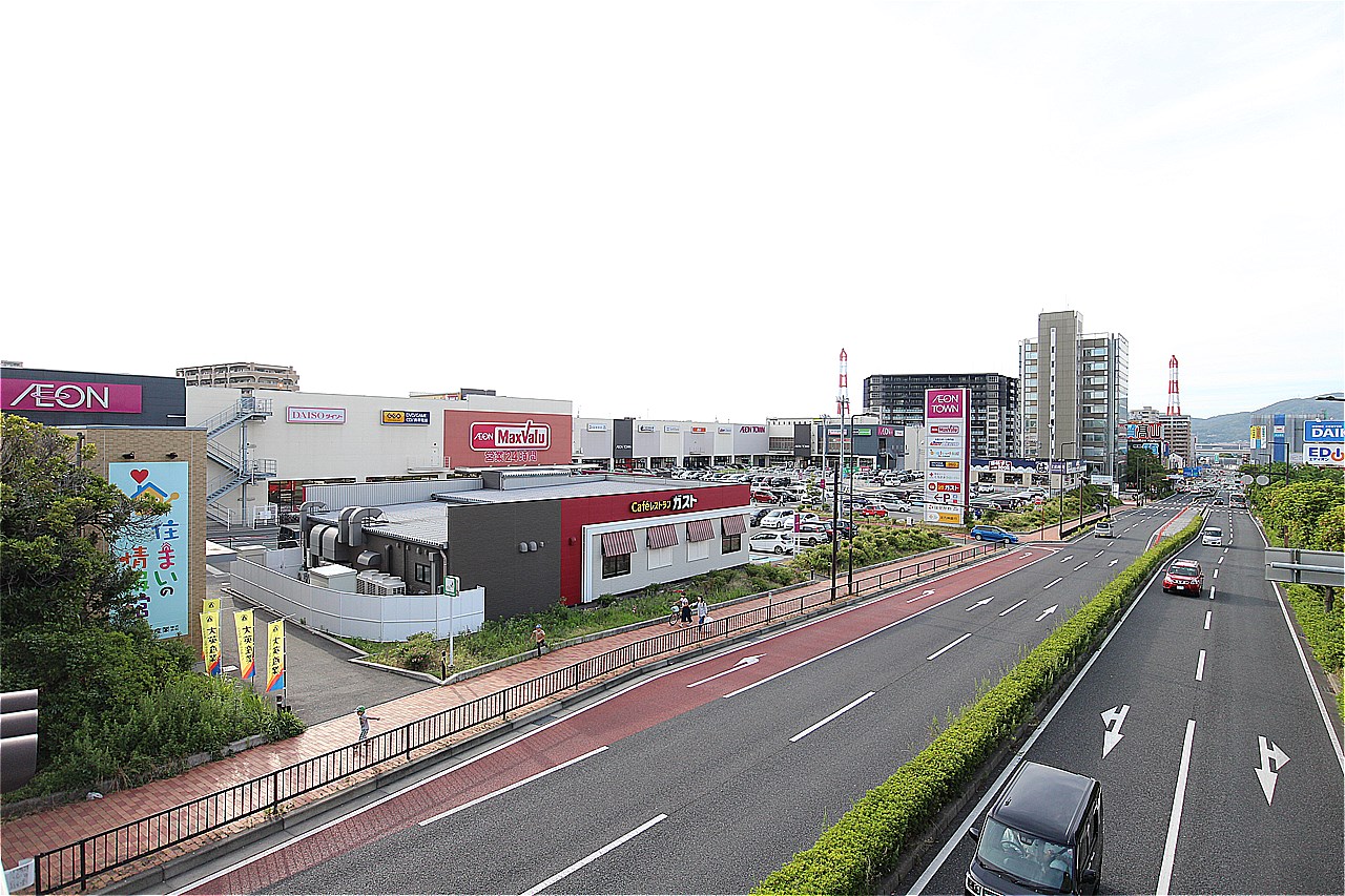 アドヴァンス青山 ｲｵﾝﾀｳﾝ黒崎