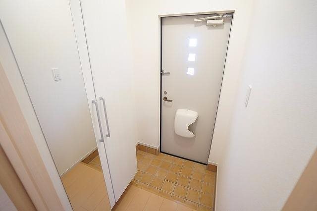 グリーンフィールズ遠賀Ⅰ 玄関