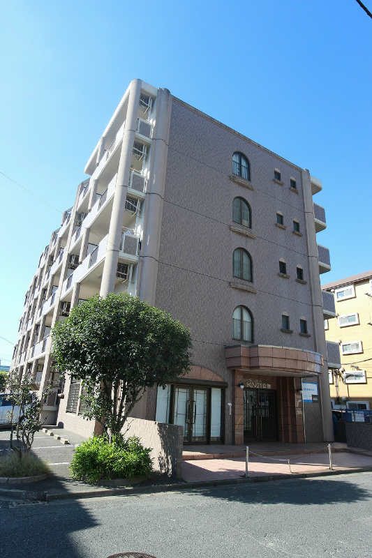 日当たりの良い南向きです。洗濯物を干してもすぐ乾きそうですね。