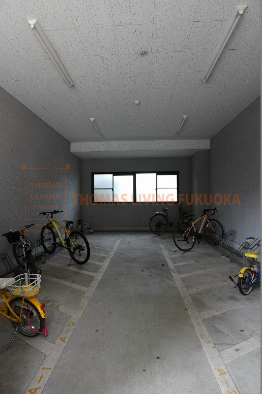 ニューリバー戸畑 駐車場