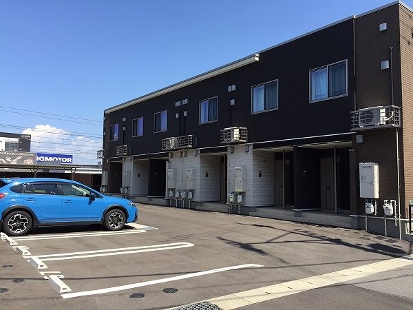 グランツⅡ 駐車場