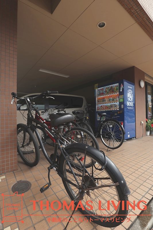 グランオヴェストⅡ  駐輪場
