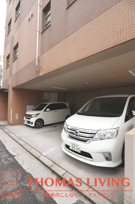 グランオヴェストⅡ  駐車場
